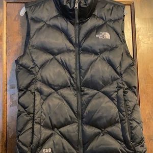 Women’s North Face 550 Down Vest, Size M